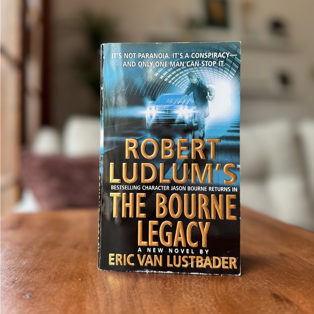 2 for $10 🏷️ The Bourne Legacy by Eric Van Lustbader